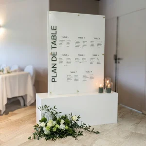 Plan de table mariage avec socle décoration accueil invités mariage chic bohème champêtre